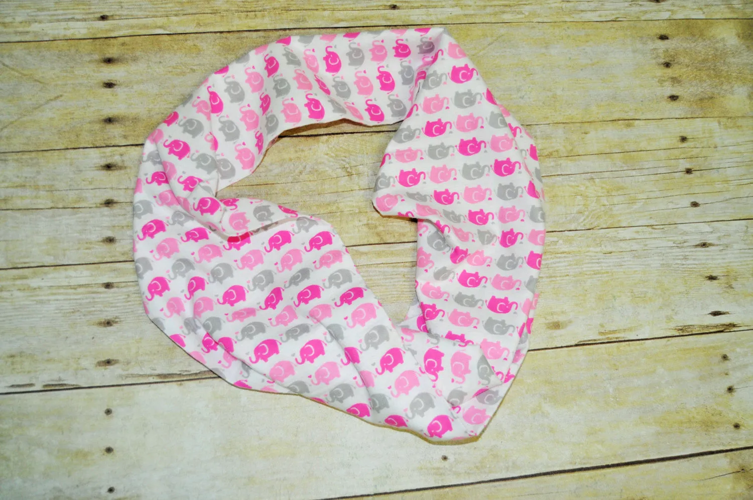 Baby/Toddler pink elephant infinity scarf, soft baby scarf, trendy baby scarf, elephant  baby scarf,infinity scarf