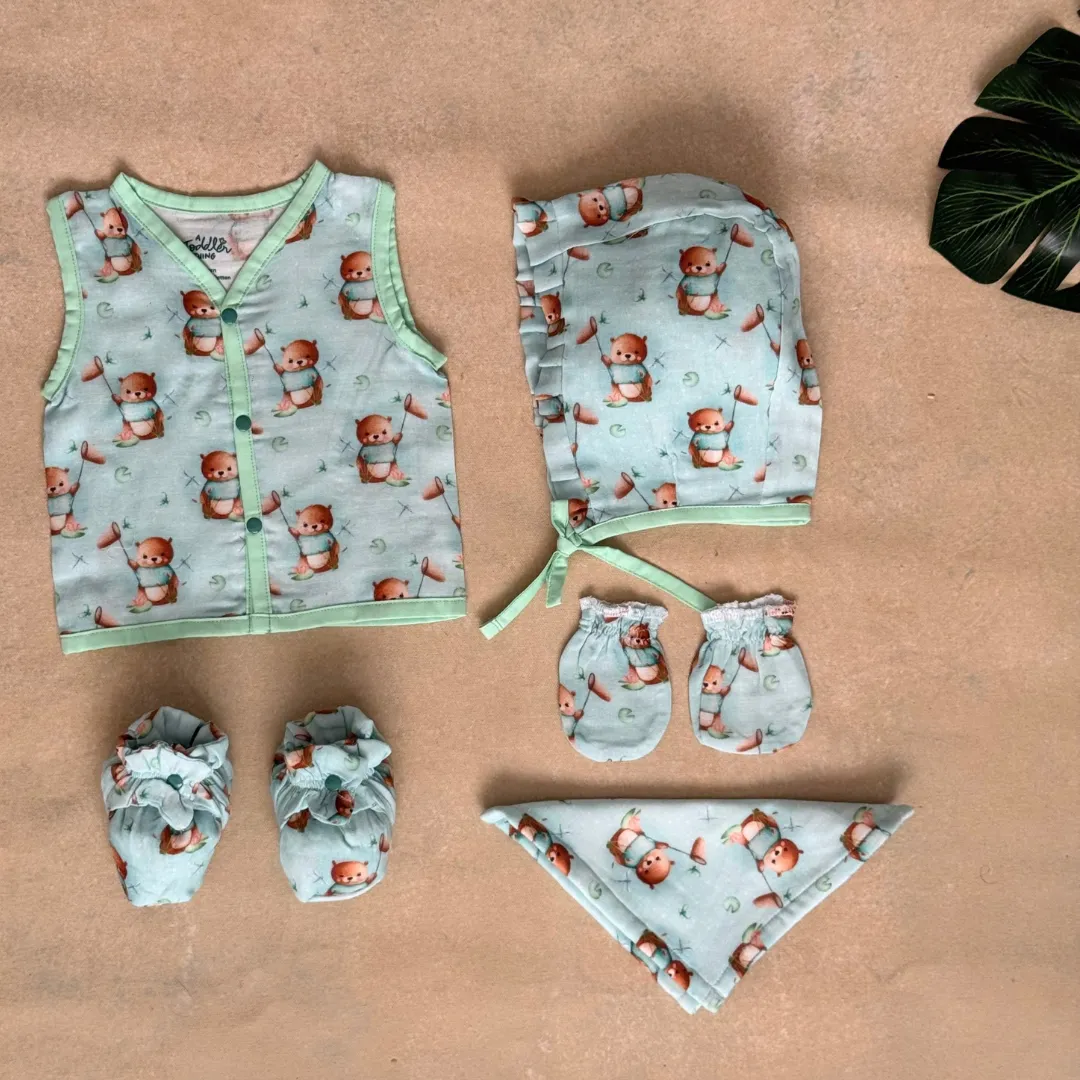 Bear Pops - Muslin 5 Piece Gift Set (0-3 Months)