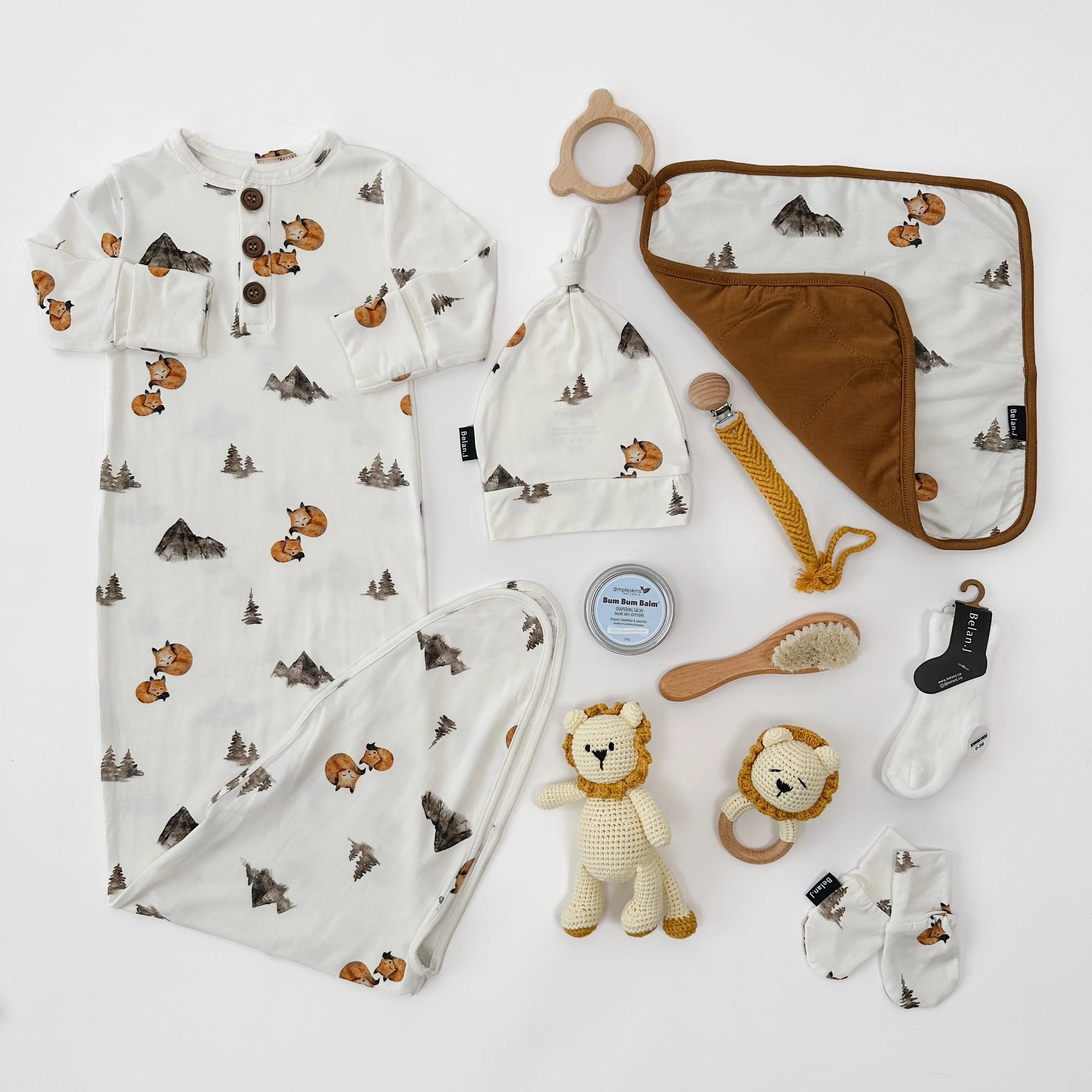 Belan.J Welcome Baby Gift Box - Foxes