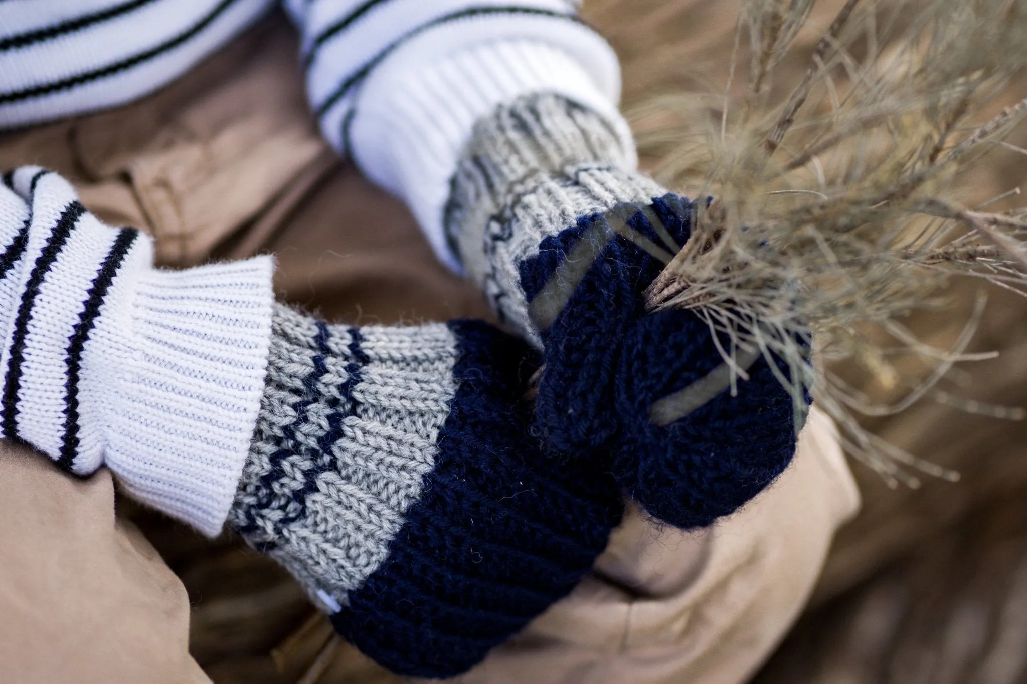 Campside Merino Mittens Navy