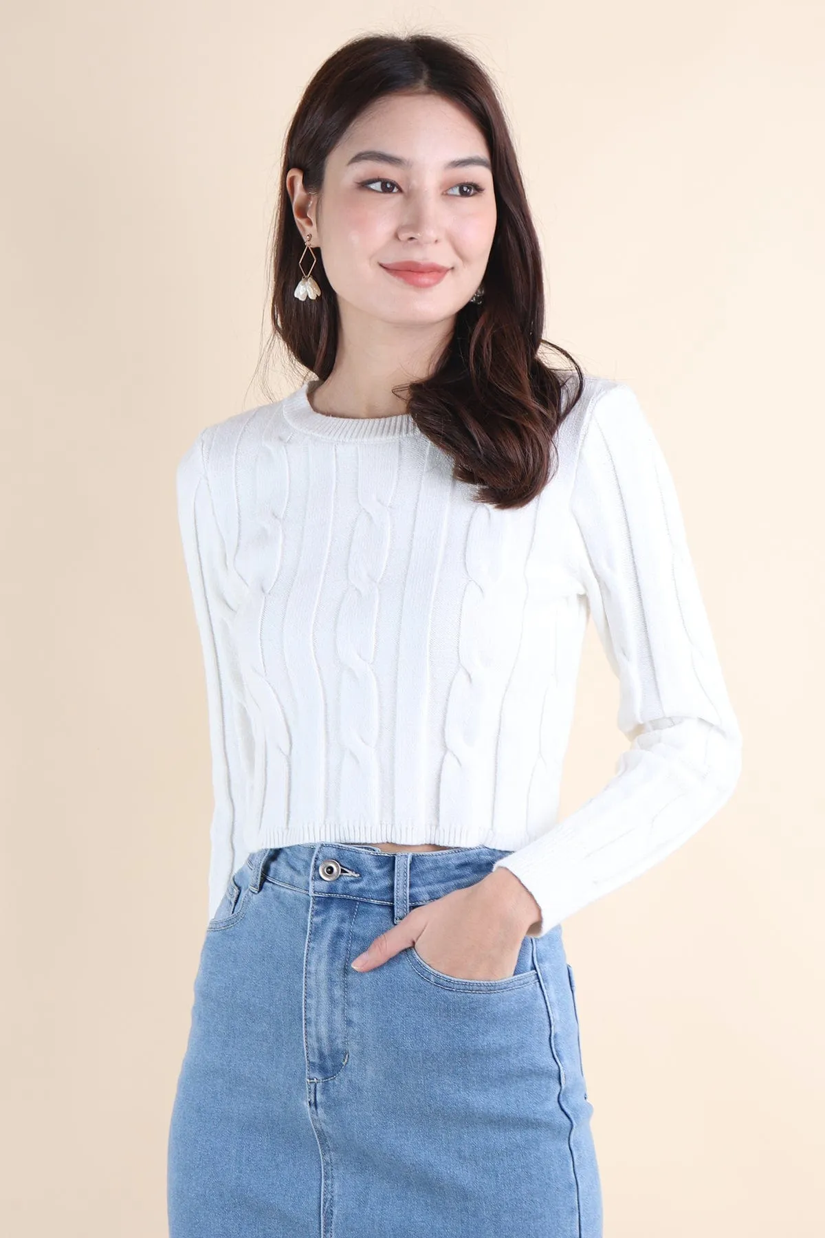 EVA CABLE KNIT TOP IN WHITE