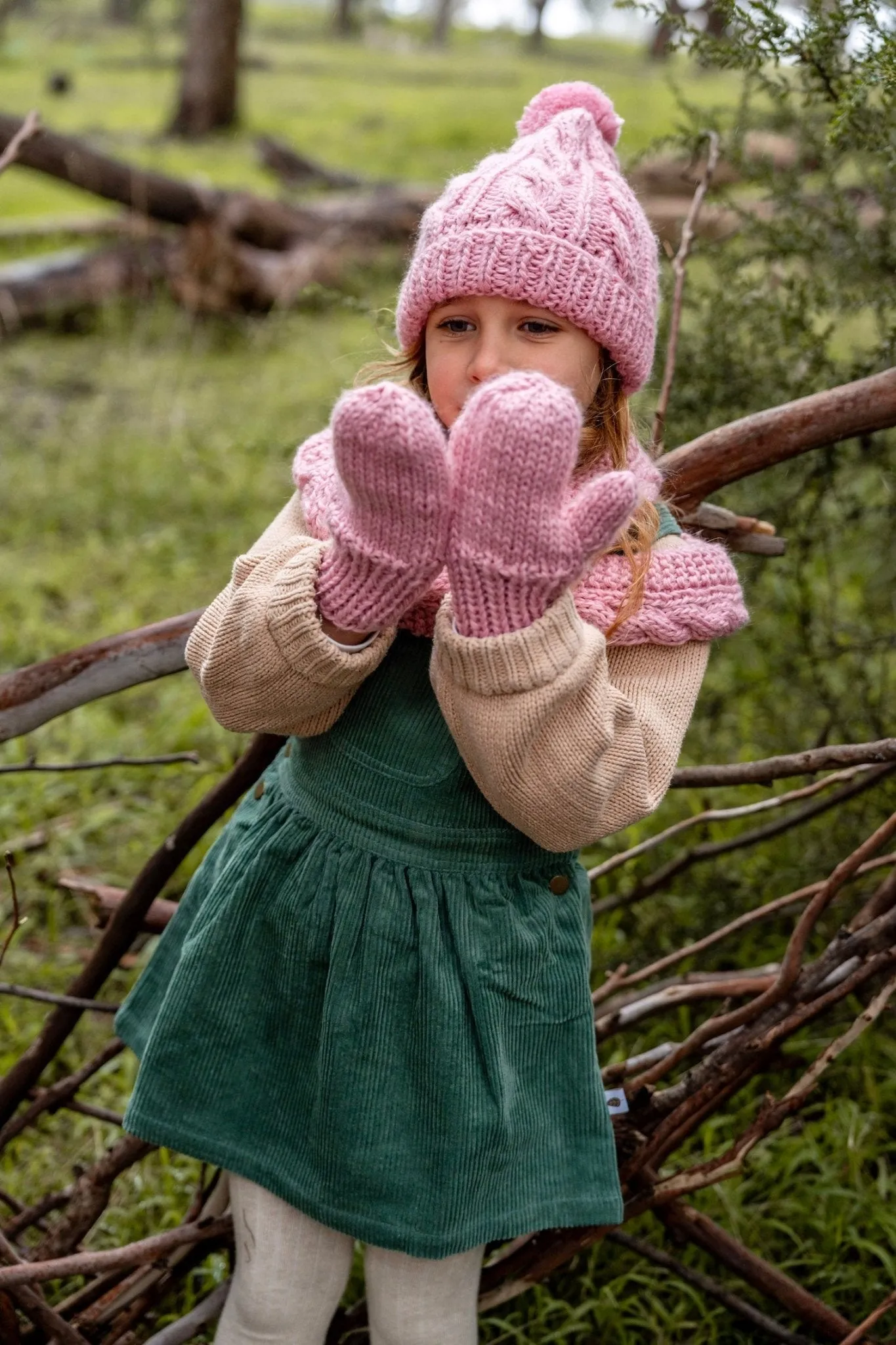 Free Spirit Mittens Pink