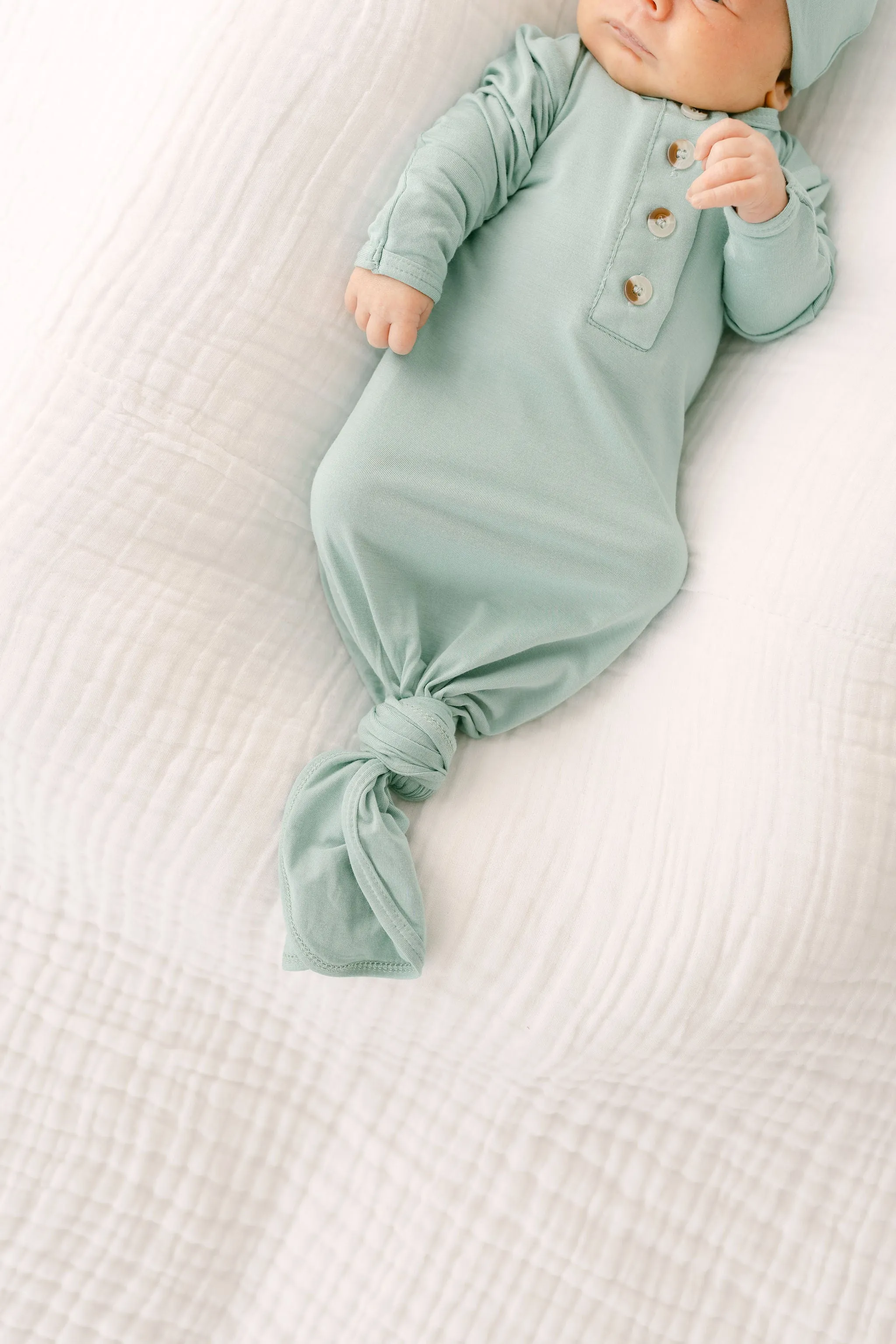 Knotted Baby Gown & Hat Set - Mint (newborn-3 Months)