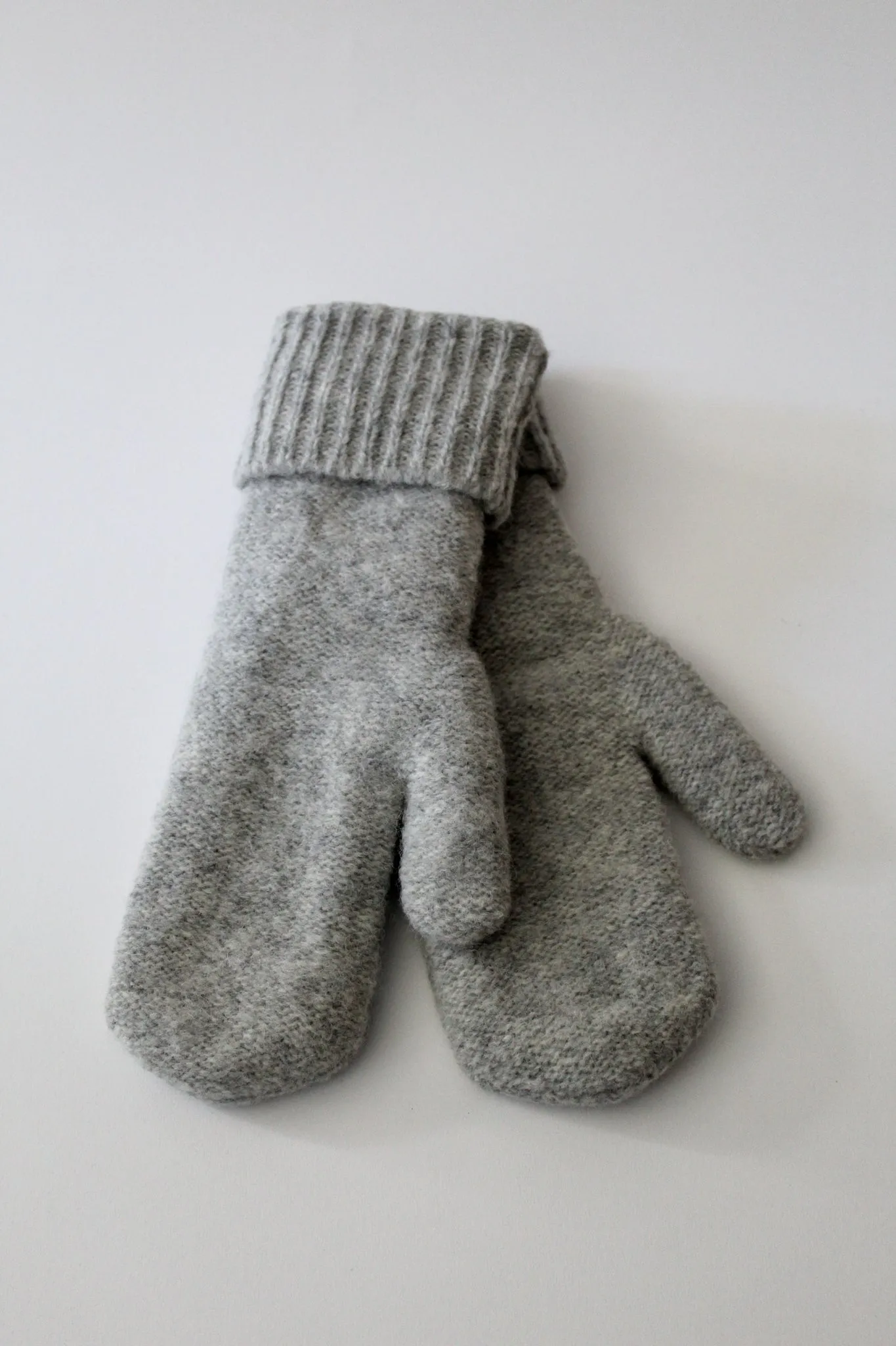 Mittens – Silver