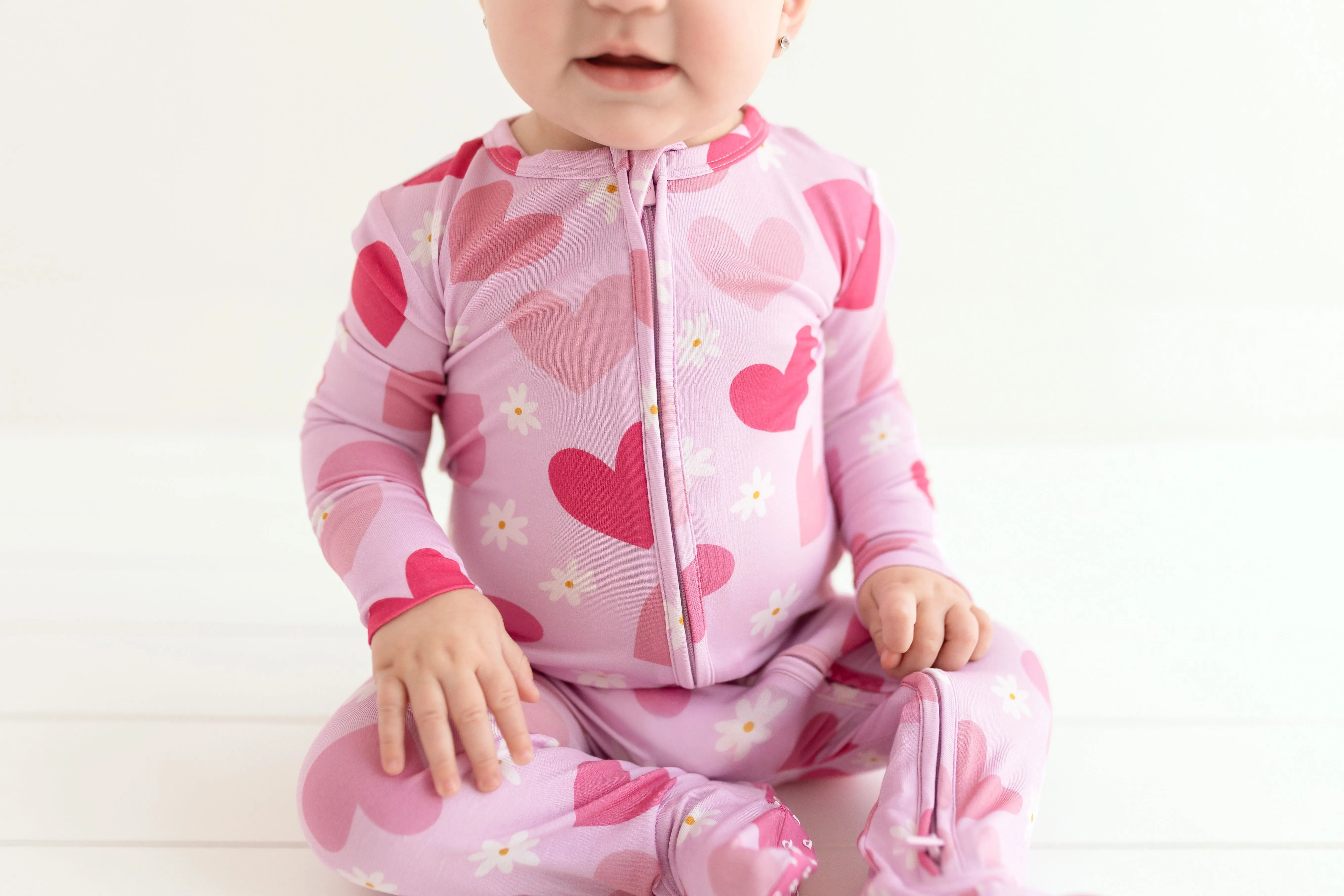 POS Daisy Love Heart Printed Zipper Footie